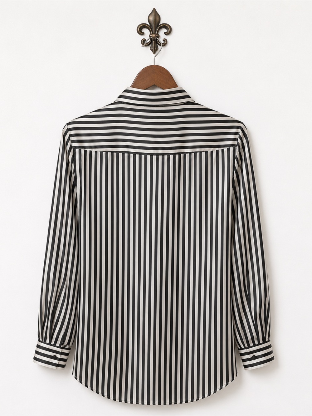 By & By  striped silky feel long sleeve button down collar blouse XL - Picture 2 of 8